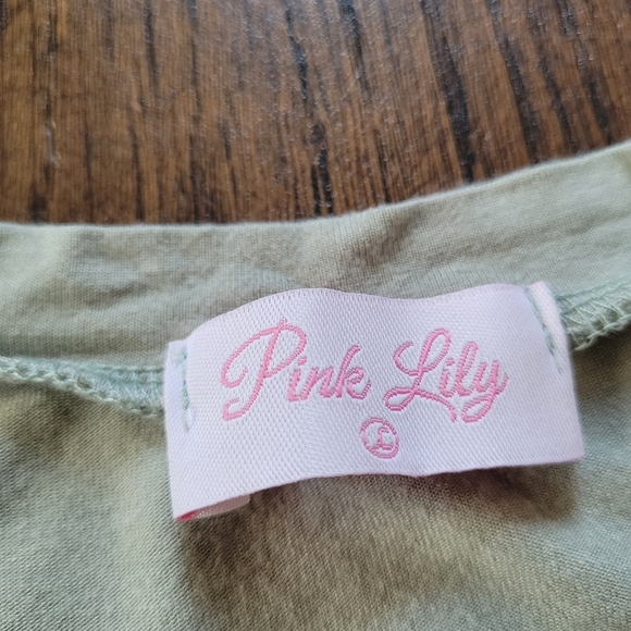Pink Lilly Basically The Best Sage T-Shirt Dress Size Women's Large - Picture 9 of 10